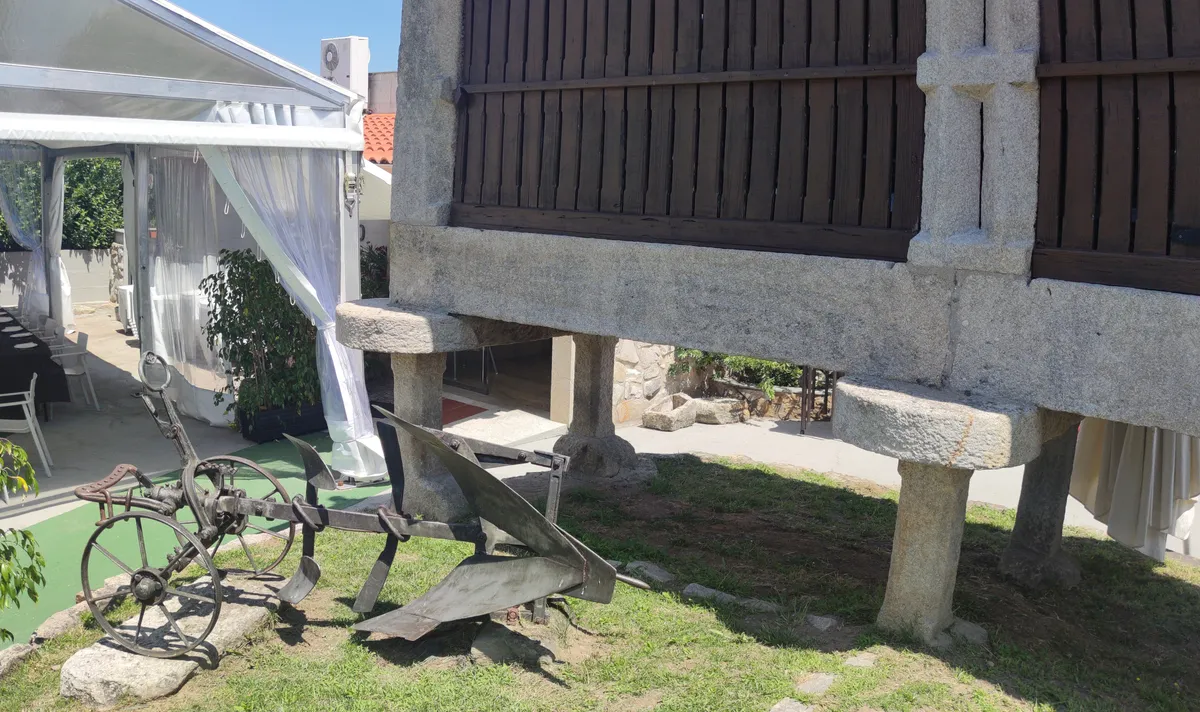 Terraza cubierta de O Largo da Costa en Vigo